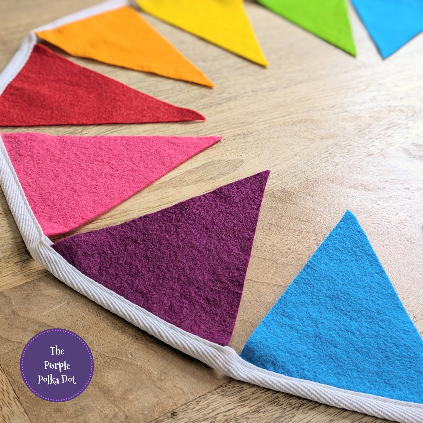 Rainbow felt bunting (7 colours, 14 flags)