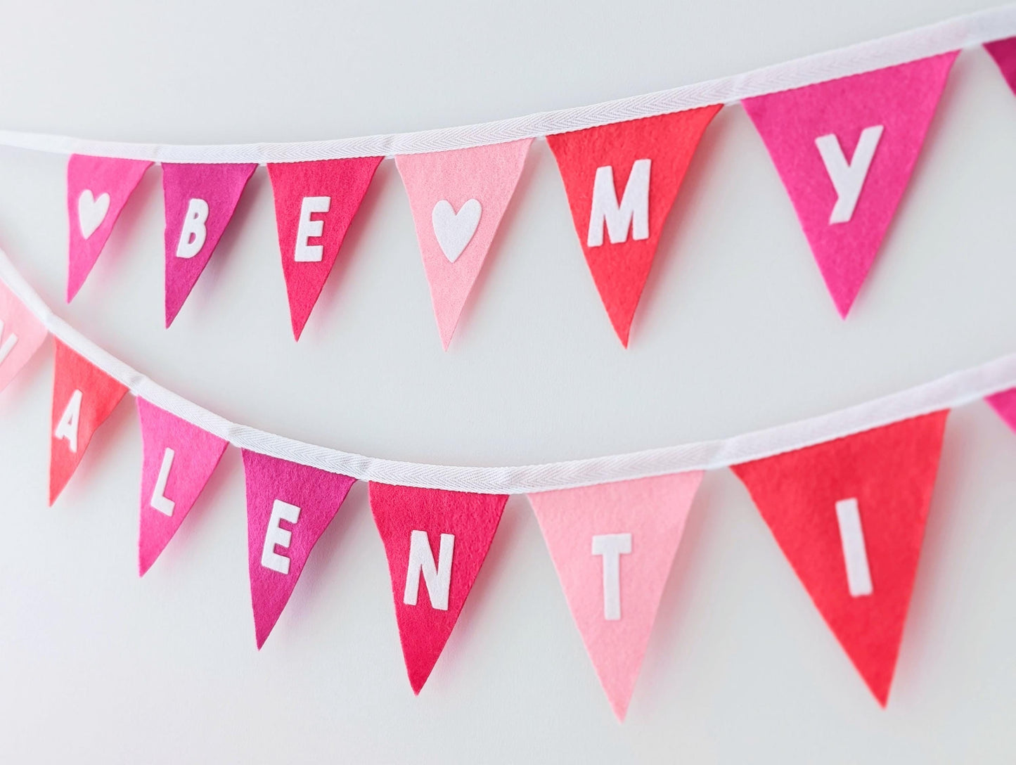 Felt Valentine's Day bunting: Be My Valentine banner in mixed pinks