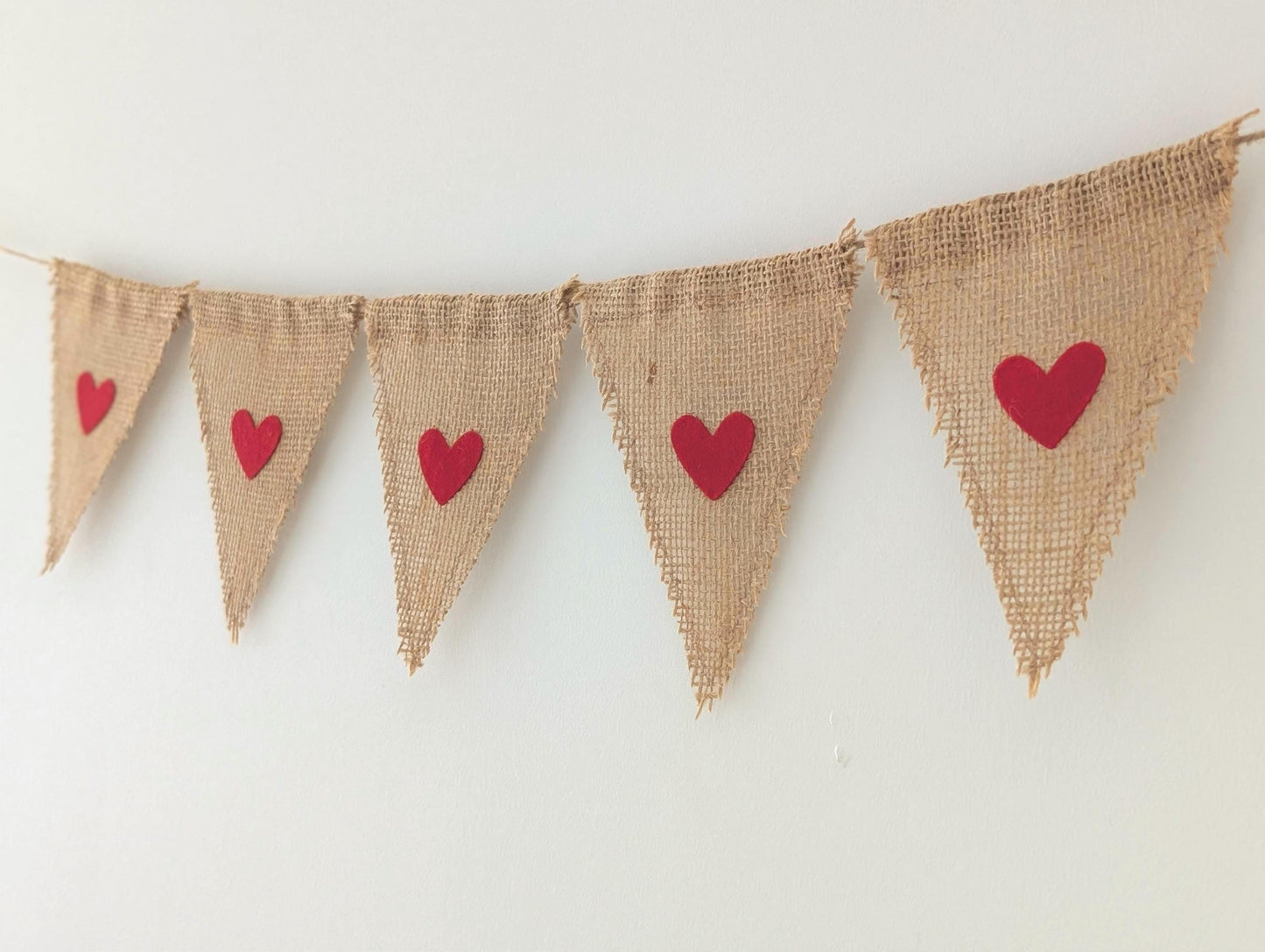 Hessian bunting with felt hearts: rustic burlap banner