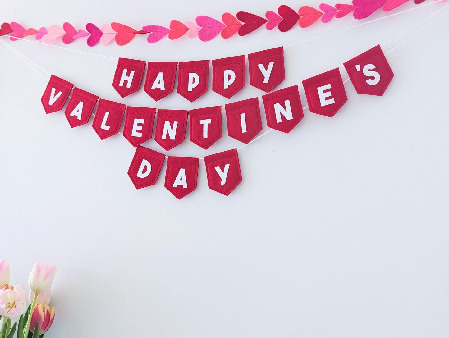 Felt Valentine's Day Banner: Handmade red bunting