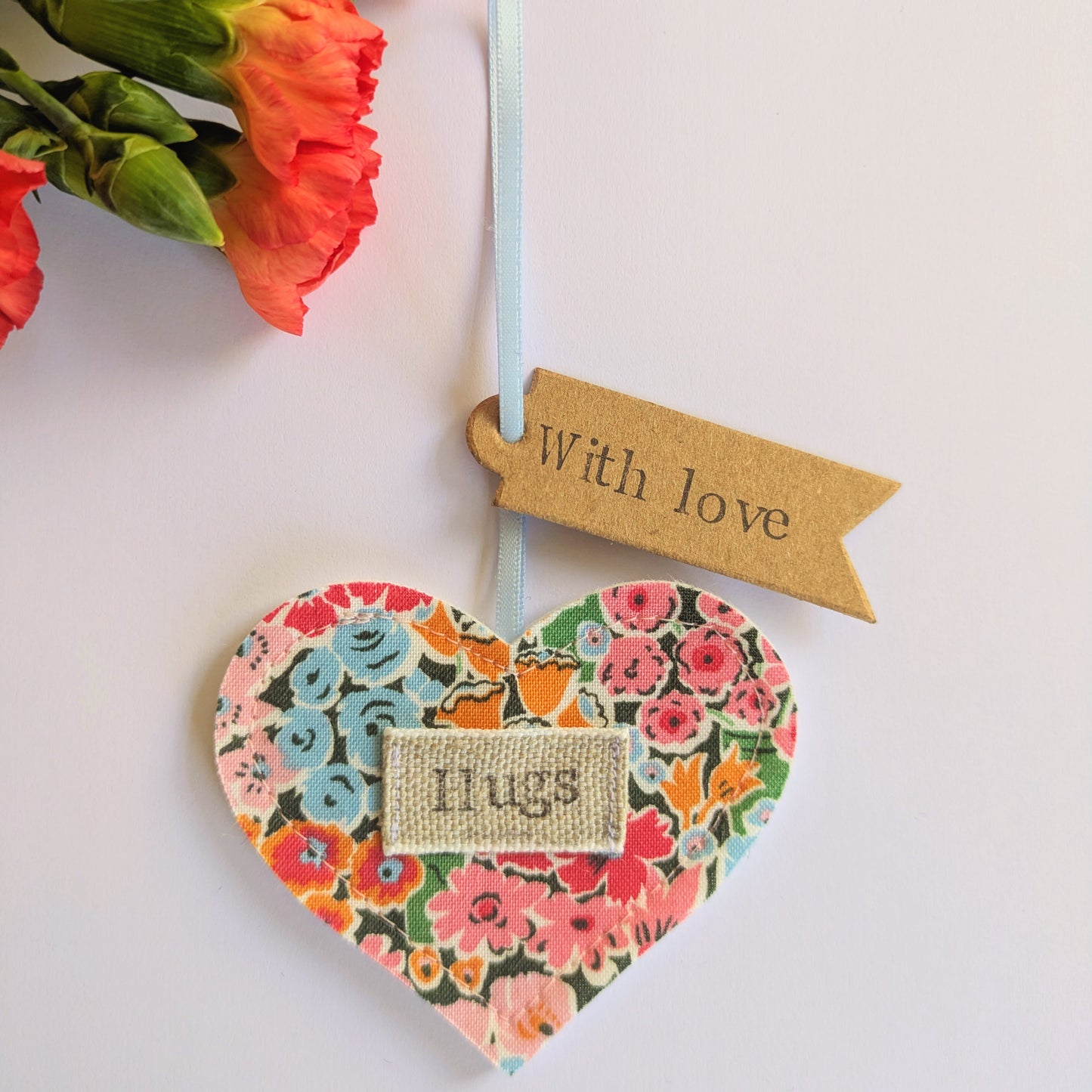 'Hugs Hanging Heart Decoration with Plantable Wildflower Seed Backing Card - Multi Floral