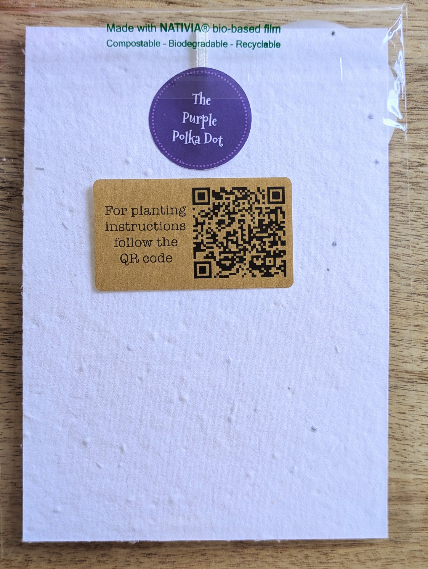 'Hedgehugs' Hanging Heart Decoration with Plantable Wildflower Seed Backing Card