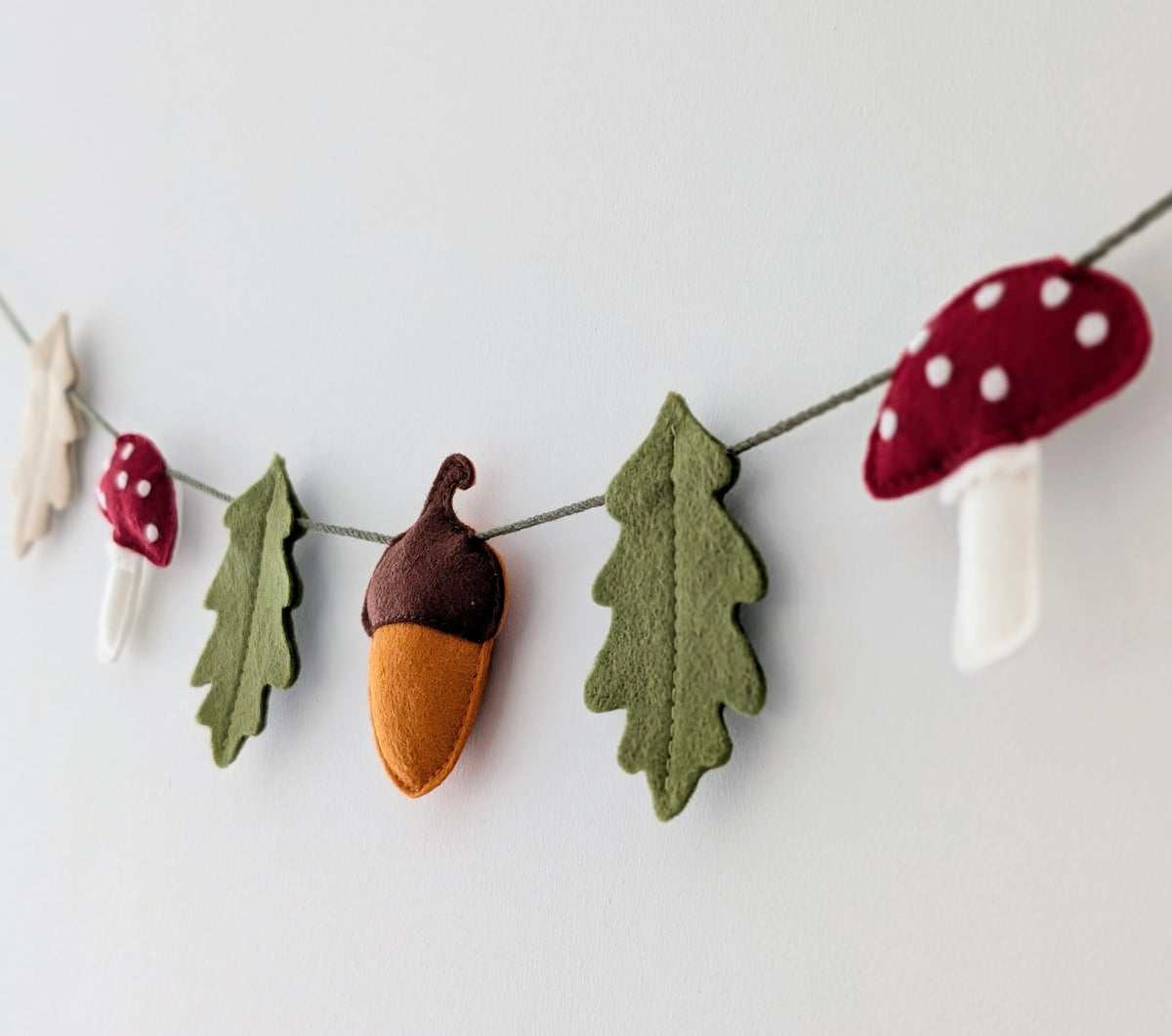 Felt Woodland Garland - Acorn, Toadstool and Leaf bunting
