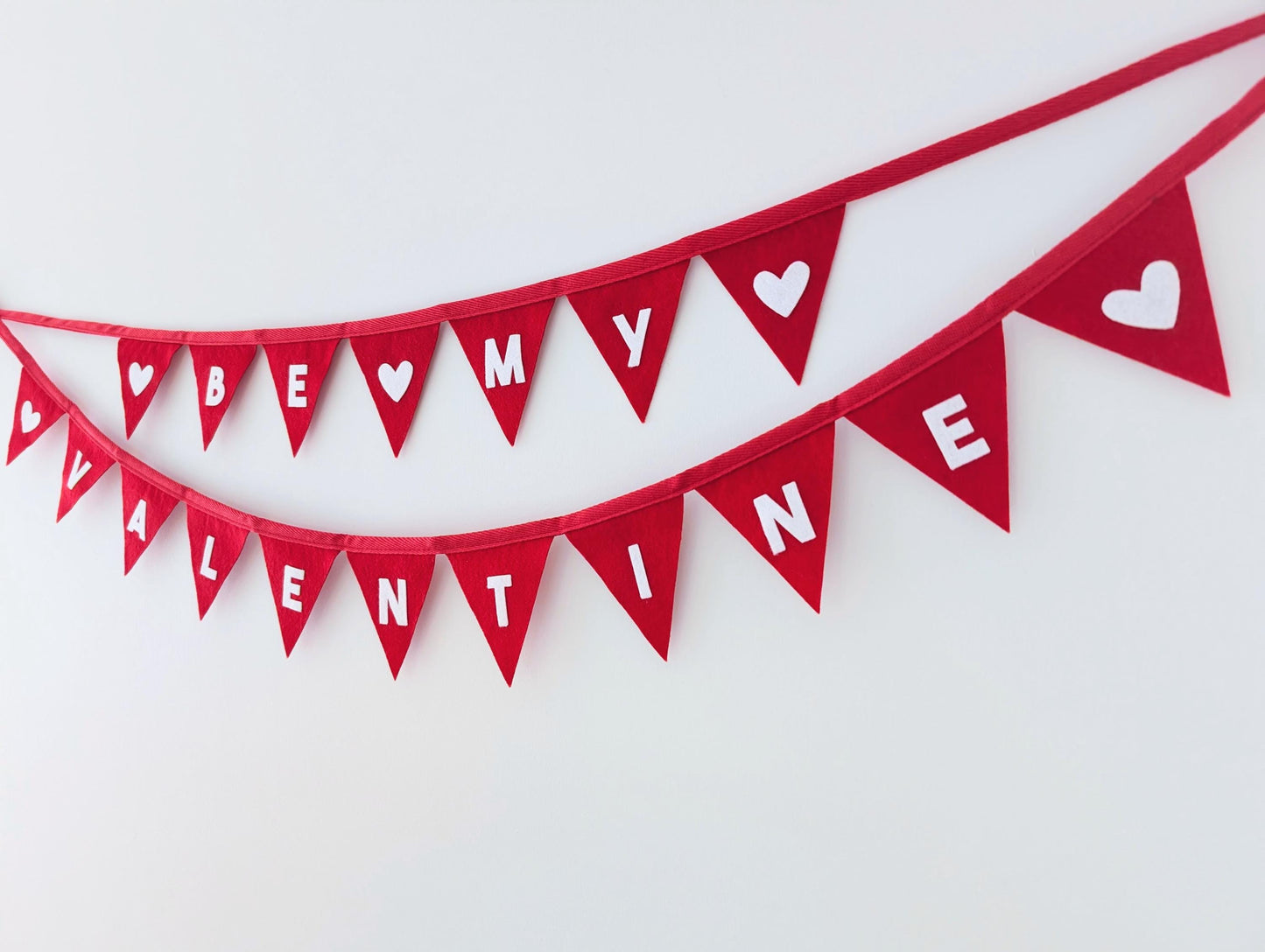Felt Valentine's Day bunting: Be My Valentine banner in red